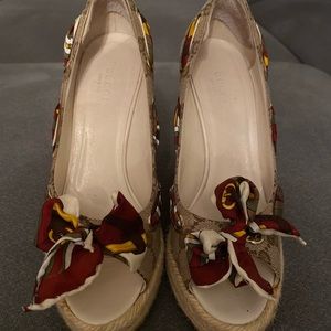 Authentic Gucci wedges